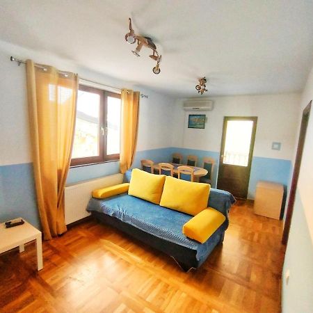 Plavi Apartman Airport 베오그라드 외부 사진