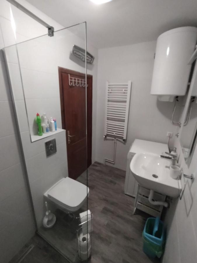 Plavi Apartman Airport 베오그라드 외부 사진
